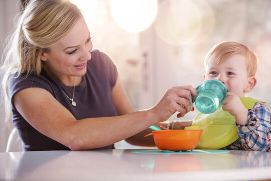 Tommee Tippee Explora Roll and Go Bib - Green image number 3